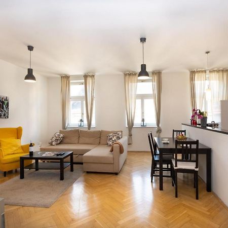 Ambiente Serviced Apartments - Tallerova Pressburg Exterior foto