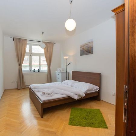 Ambiente Serviced Apartments - Tallerova Pressburg Exterior foto