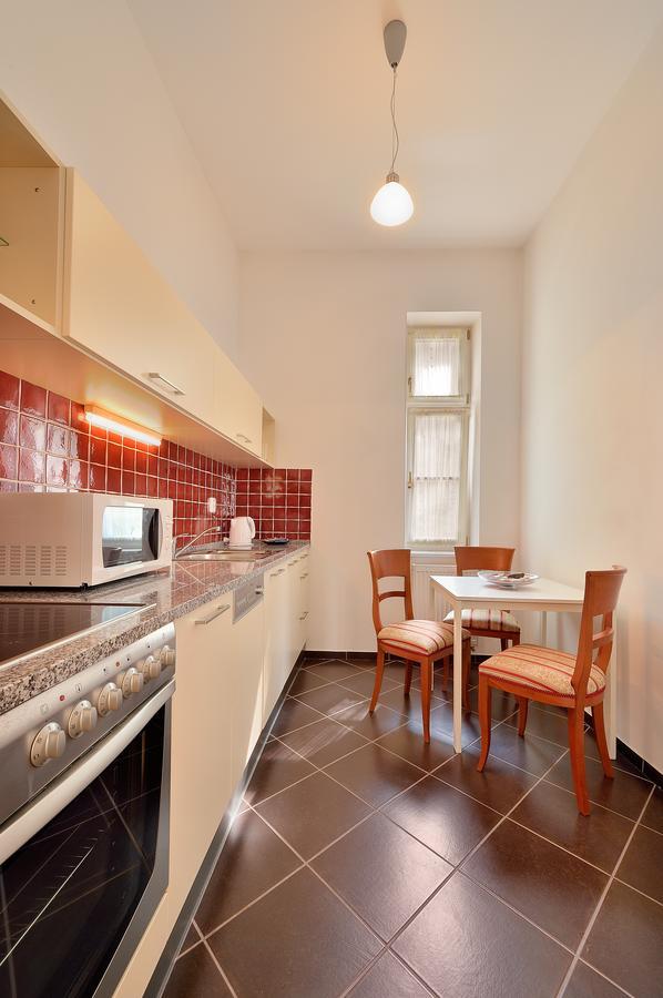 Ambiente Serviced Apartments - Tallerova Pressburg Exterior foto