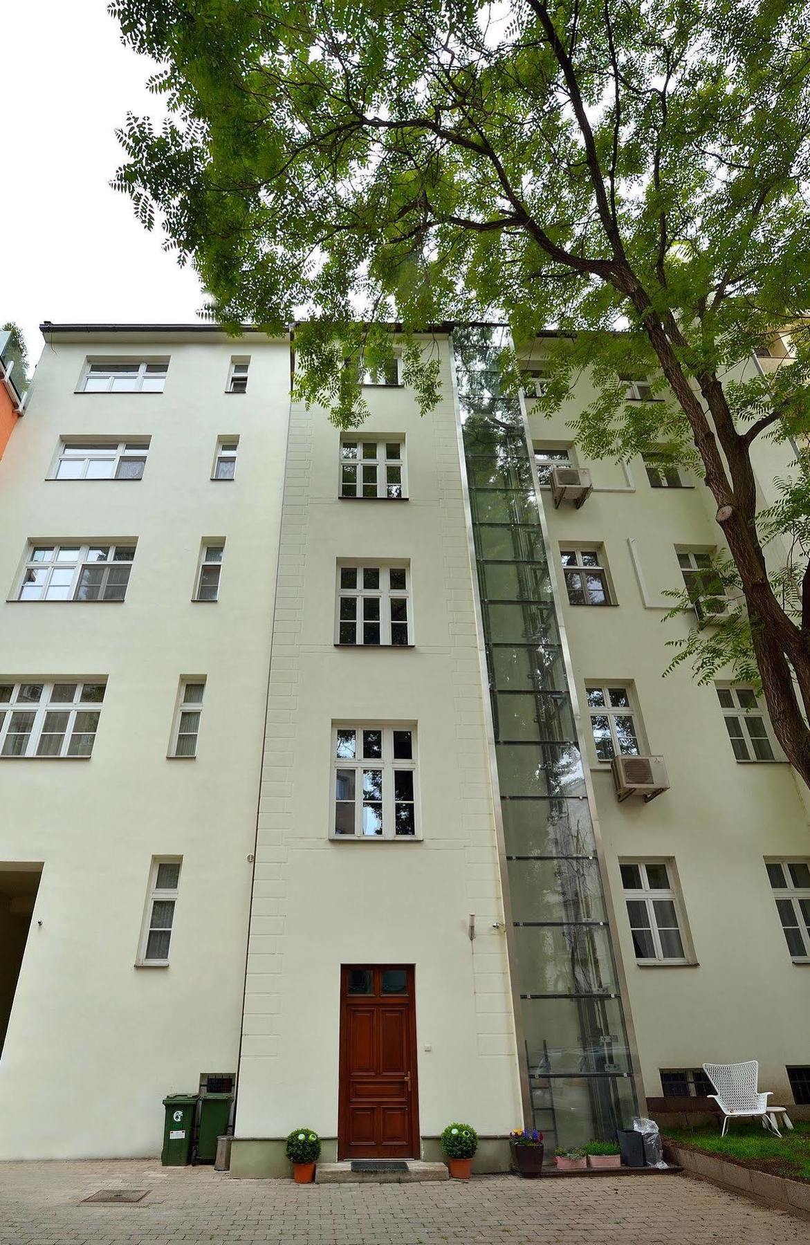 Ambiente Serviced Apartments - Tallerova Pressburg Exterior foto