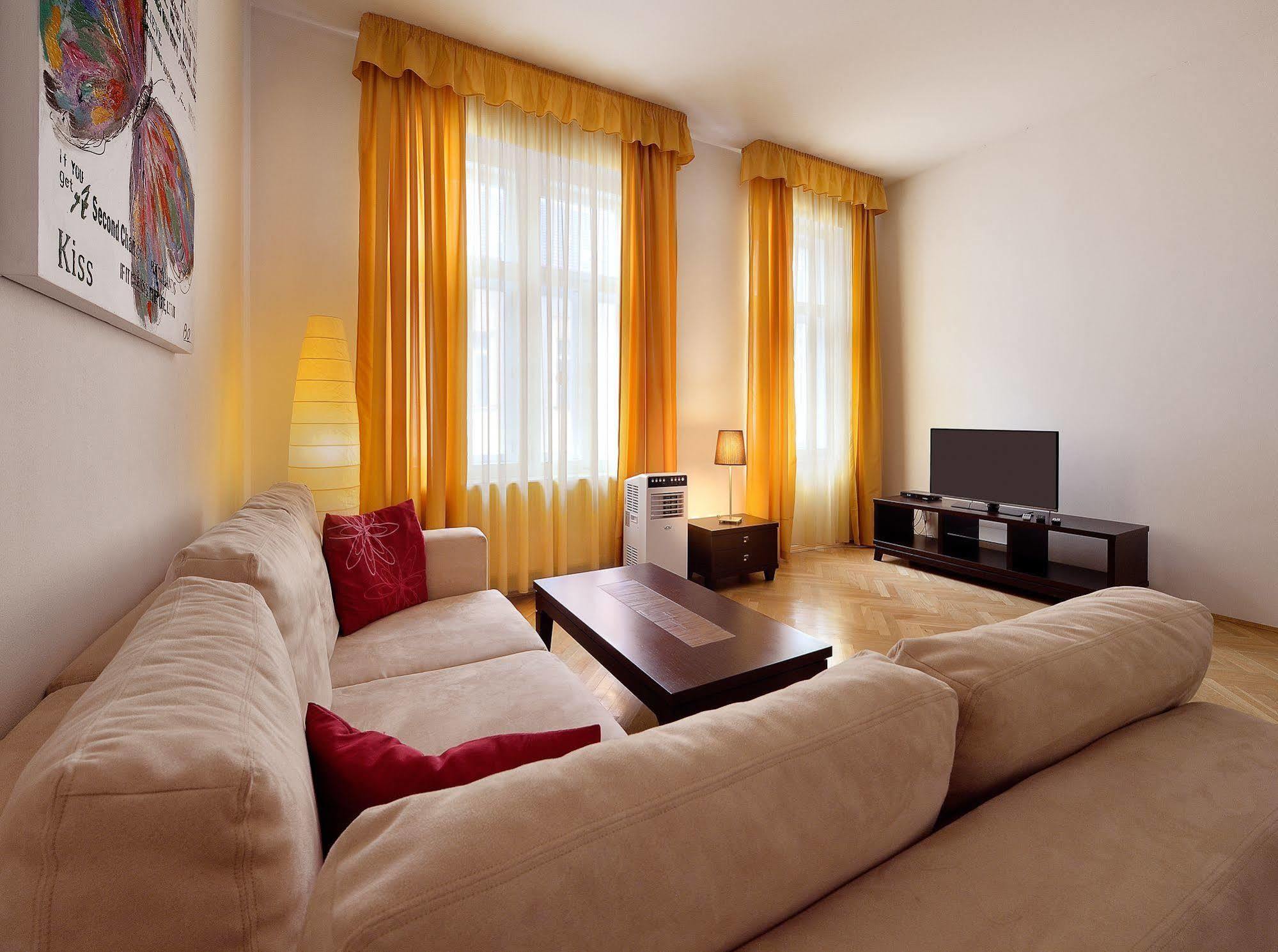 Ambiente Serviced Apartments - Tallerova Pressburg Exterior foto