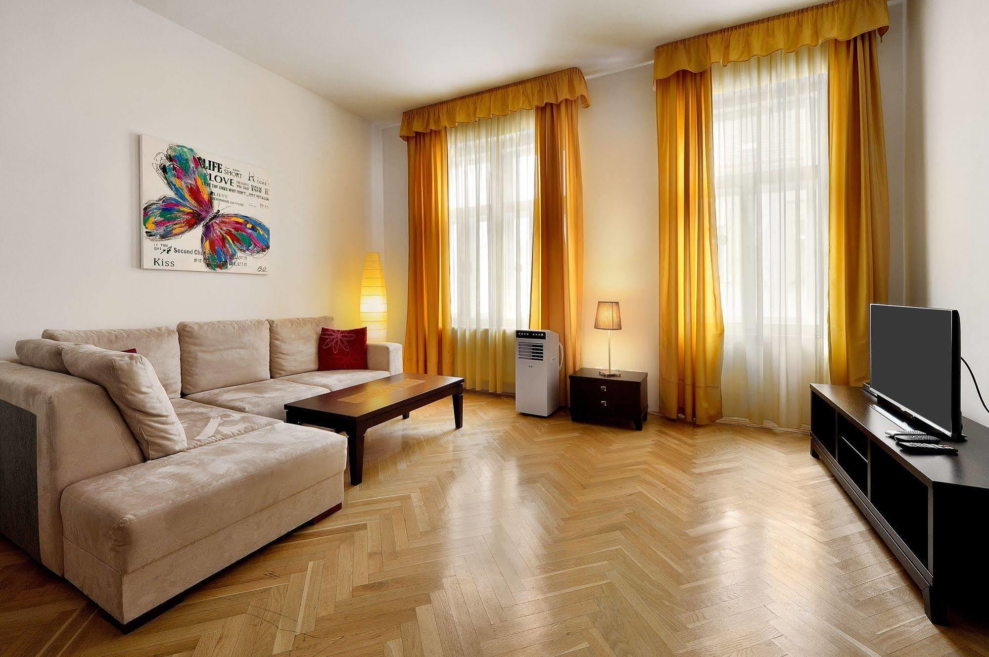 Ambiente Serviced Apartments - Tallerova Pressburg Exterior foto