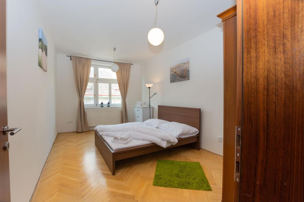 Ambiente Serviced Apartments - Tallerova Pressburg Exterior foto