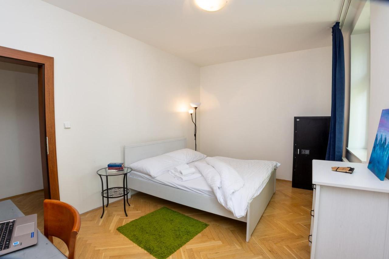Ambiente Serviced Apartments - Tallerova Pressburg Exterior foto