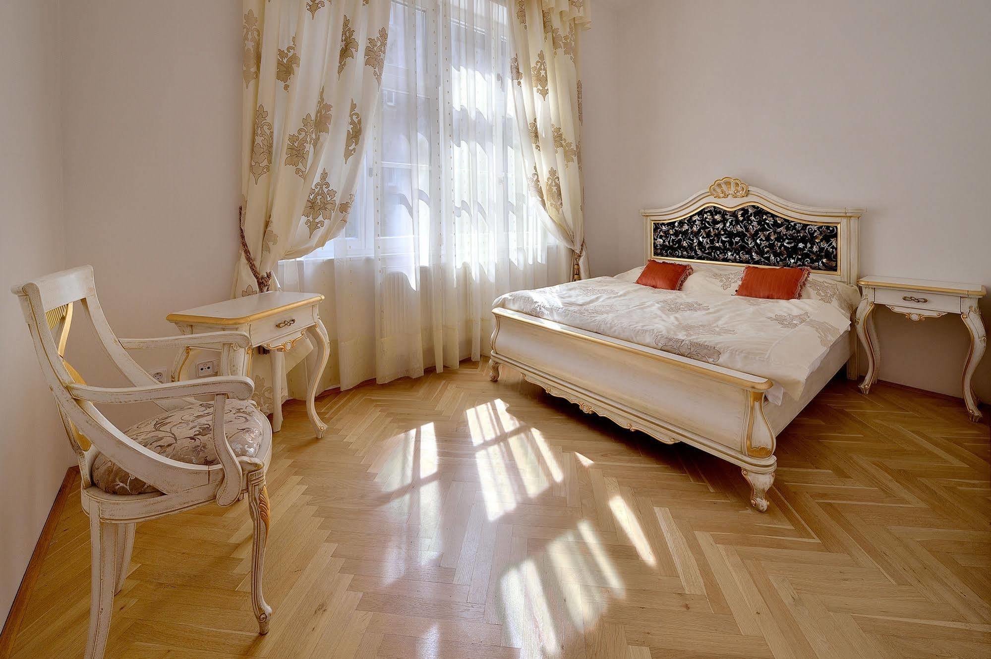 Ambiente Serviced Apartments - Tallerova Pressburg Exterior foto