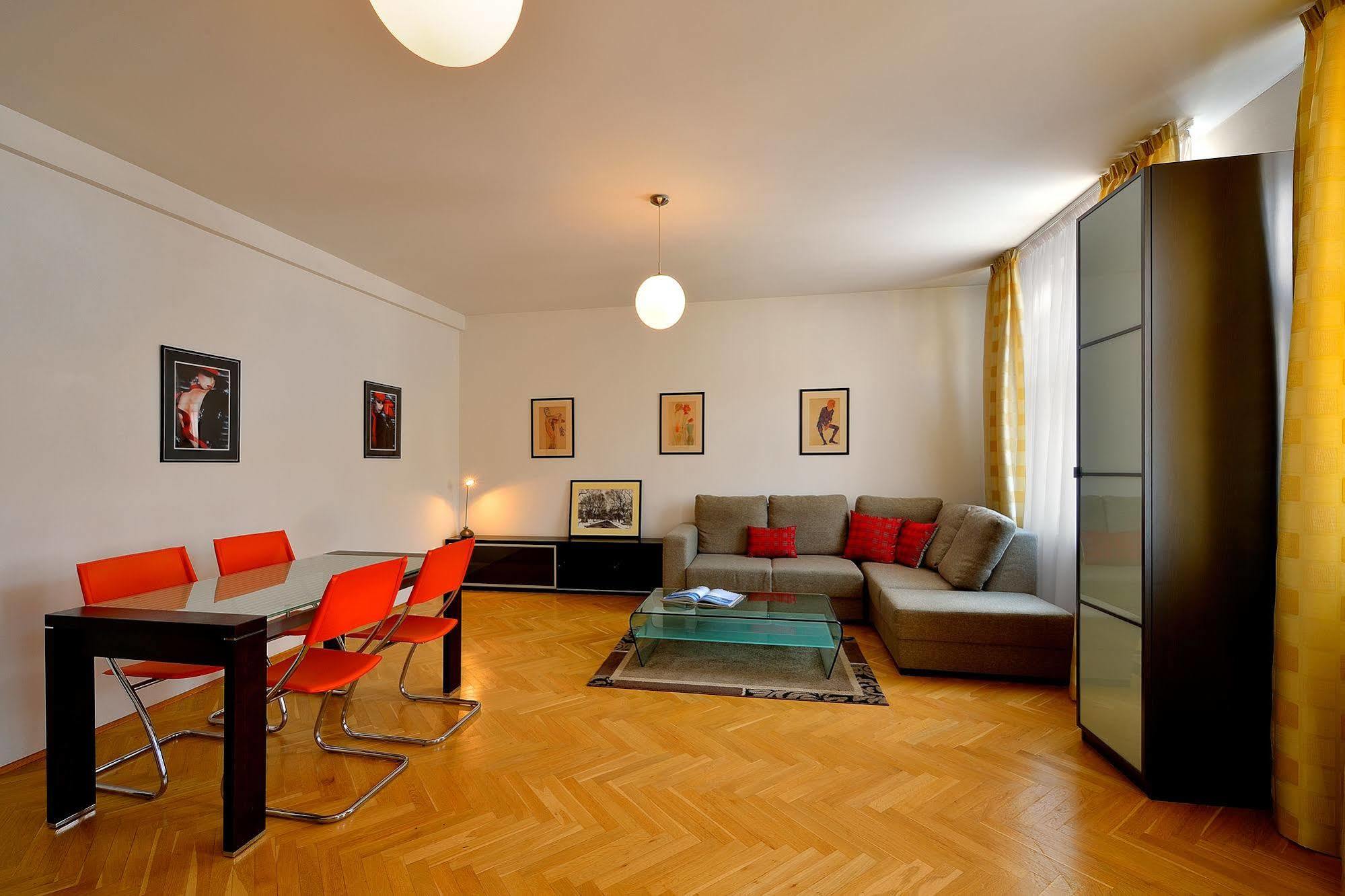 Ambiente Serviced Apartments - Tallerova Pressburg Exterior foto